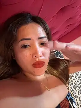 Serenaa rabbit online show from October 28, 3:29 pm