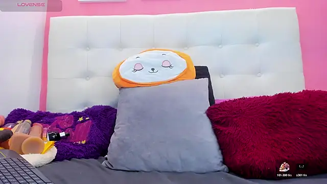 Willow Wright online show from October 23, 1:39 pm