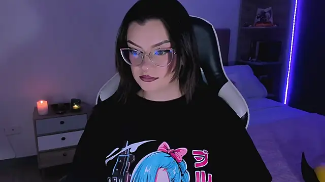 OphelianaRose33 online show from October 6, 8:02 pm