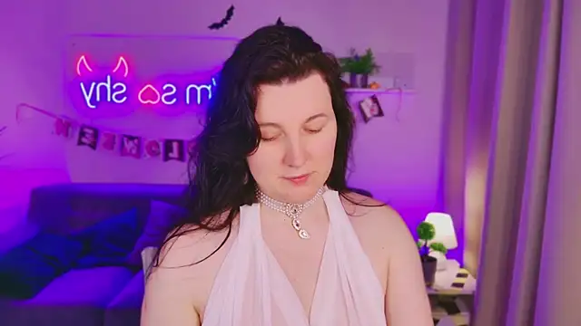 love me  tonight  online show from October 28, 10:25 pm