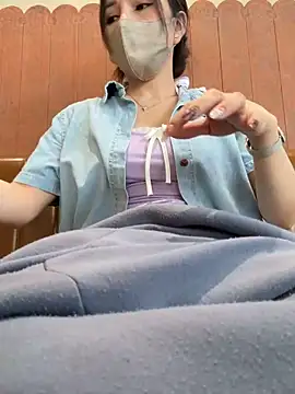 Linh 2004 online show from February 25, 6:12 am