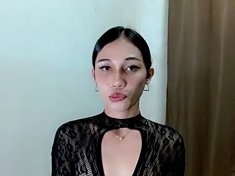 Urfucking khloe1 online show from November 12, 10:57 am