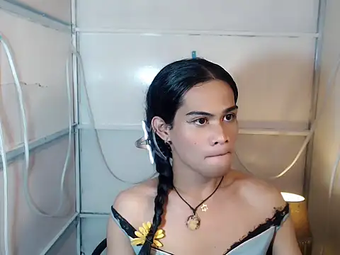 bellalot online show from February 22, 2:29 pm