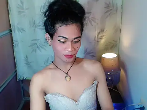 bellalot online show from February 13, 9:55 am