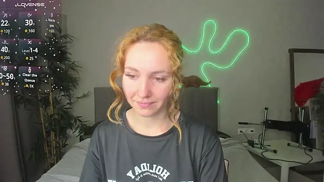 Luna G0ld online show from November 15, 12:22 am