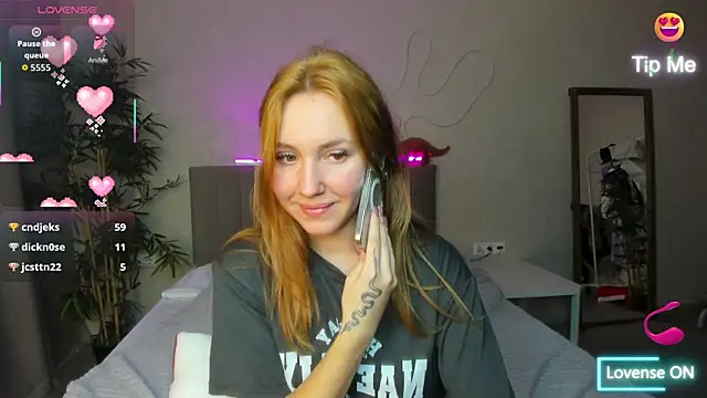 Luna G0ld online show from October 25, 12:07 am