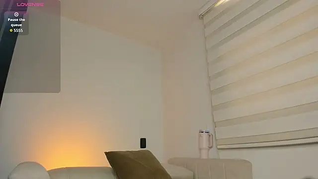 arianna 000 online show from April 18, 12:51 pm