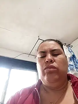 yaneth  online show from October 1, 2:00 pm