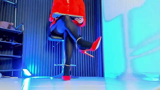 MissKathyfox online show from November 12, 7:56 pm