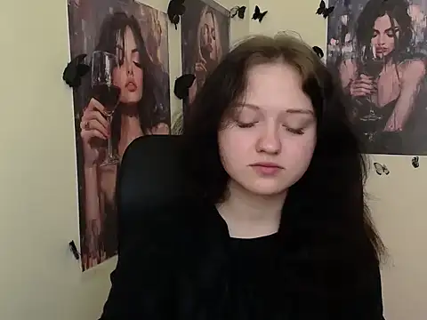 LadyAlice  online show from April 17, 6:04 am