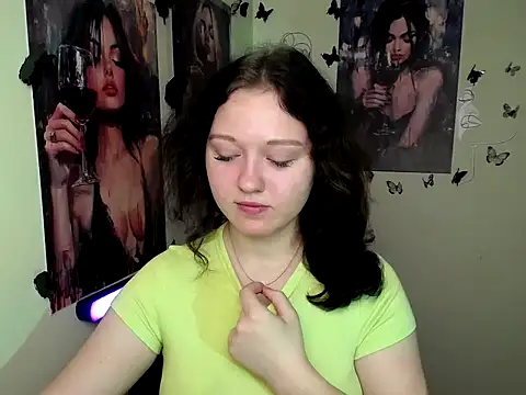 LadyAlice  online show from October 8, 7:02 am