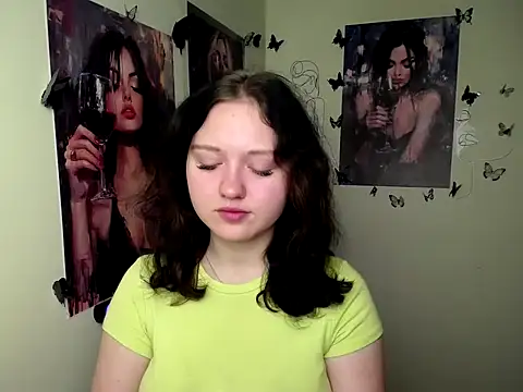 LadyAlice  online show from October 2, 6:18 am