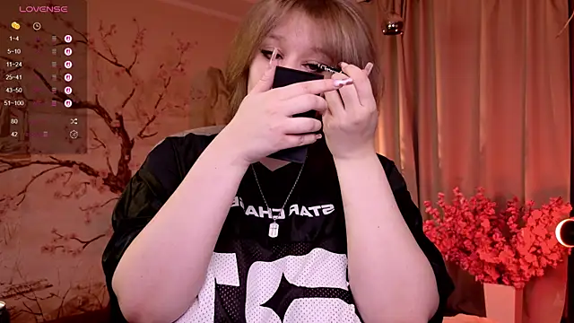 Morvelyn online show from November 26, 2:51 pm