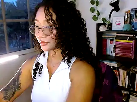 clitia xx online show from November 27, 10:34 pm