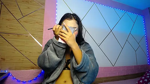 isabella rossee online show from November 14, 8:20 pm