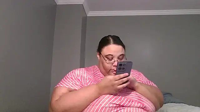 SexyBBW10790 online show from March 20, 12:10 pm