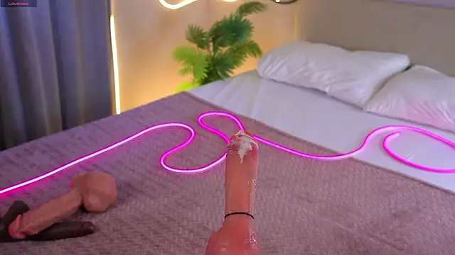 bllowwoww online show from September 15, 9:50 am