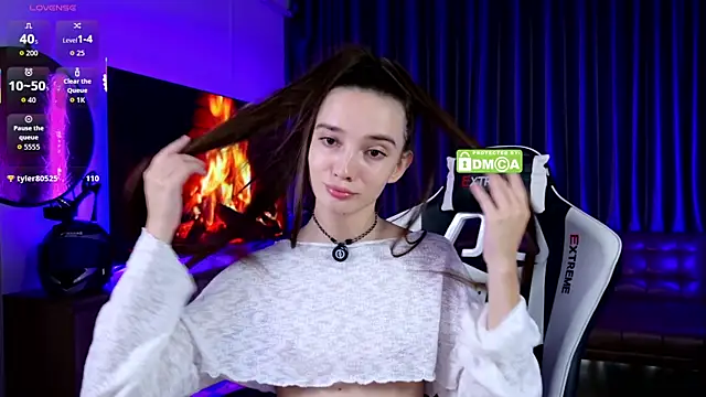 laxyflaxyy online show from October 1, 2:05 am