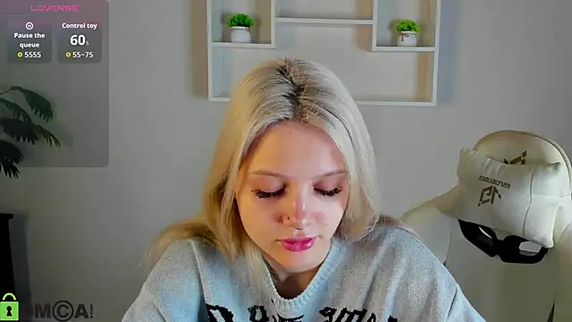 Allice Cox online show from October 17, 1:09 am