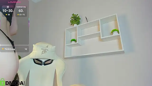 Allice Cox online show from October 26, 1:34 am