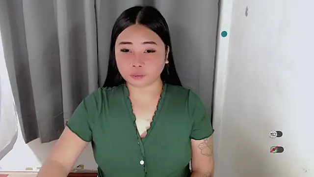 Yhana Slut online show from September 16, 6:10 am