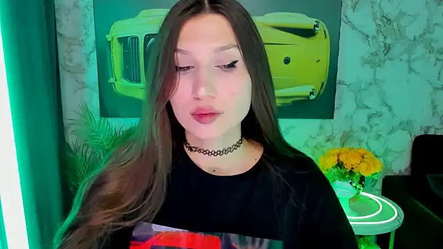 Mollyinyourmind online show from April 14, 10:32 pm