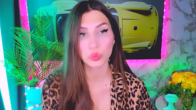 Mollyinyourmind online show from September 21, 6:50 pm