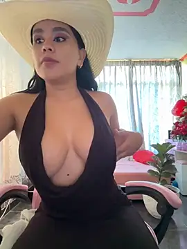 laure torres online show from September 25, 6:50 pm