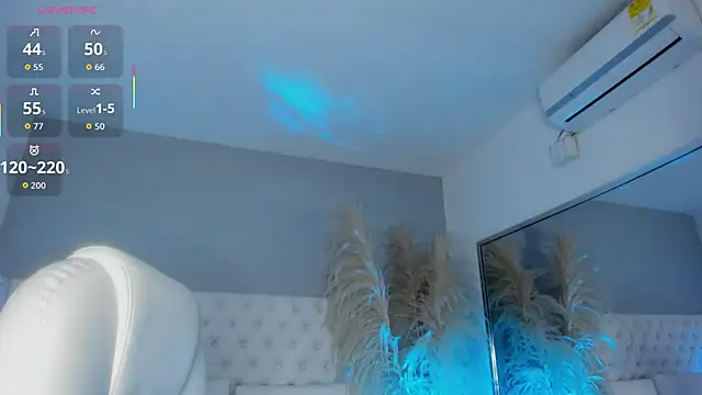 Ebonysweet   online show from March 27, 8:09 pm