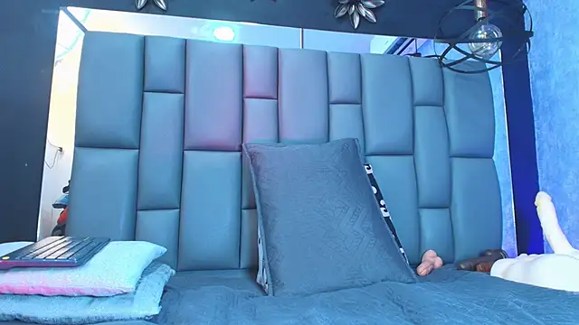 Roxana gomez online show from September 14, 3:15 am