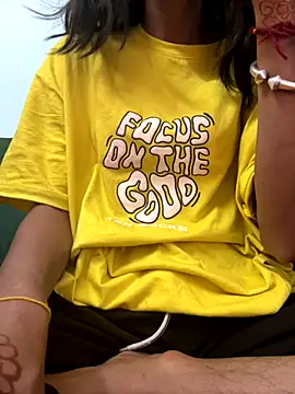 modelnishu online show from October 12, 4:37 am