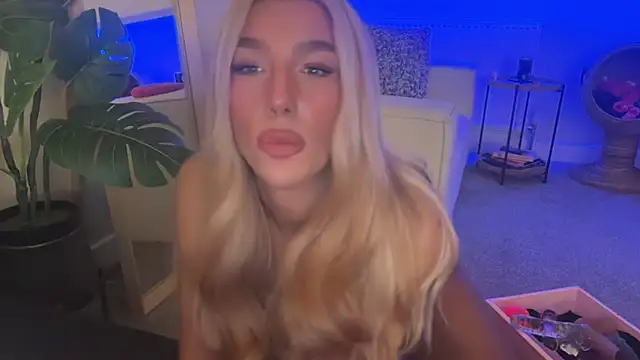 KENNIEXROSE online show from November 5, 7:52 pm