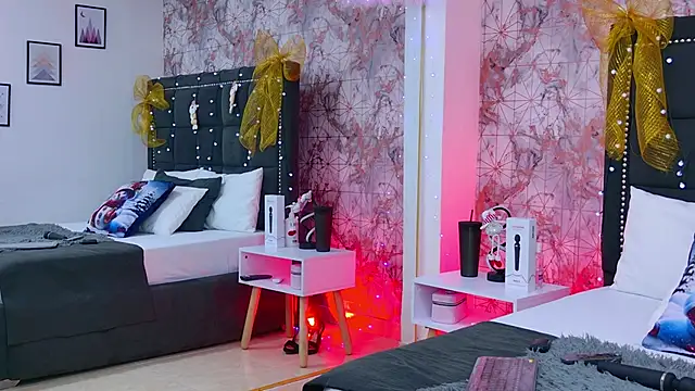 Angelique Angell online show from November 29, 7:51 pm