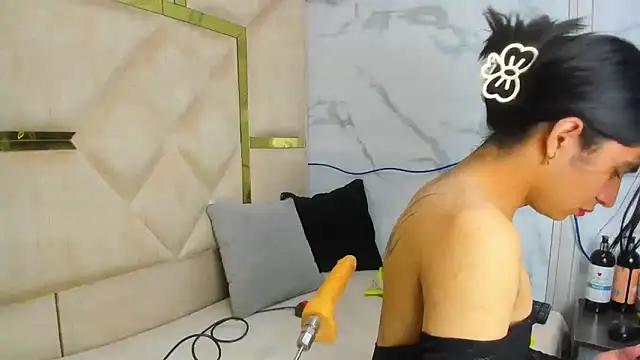 Allisonts69 online show from October 25, 3:47 am