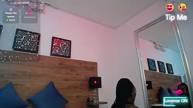 AlexandraCambell online show from September 24, 7:35 pm