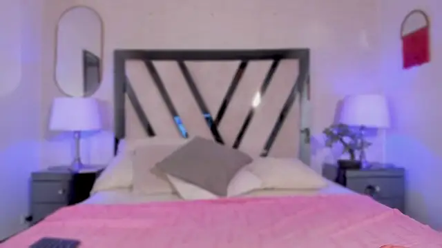 scarlet dh online show from September 17, 9:02 pm