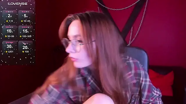 LanaAirlie online show from October 17, 10:51 am