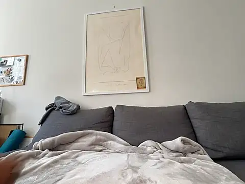 aliasyourfav online show from October 10, 3:17 pm