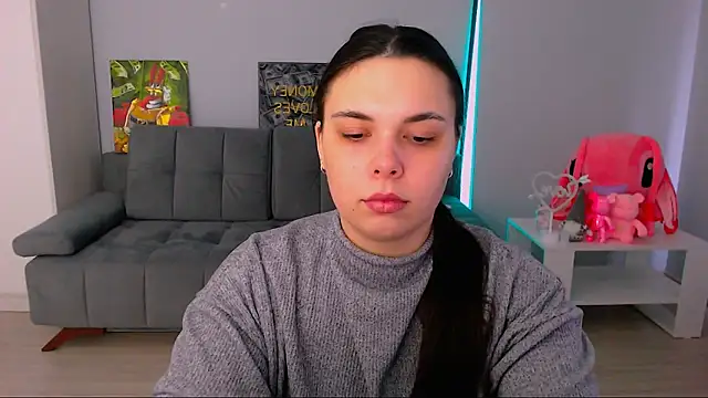 queenofthesense  online show from February 8, 9:35 am