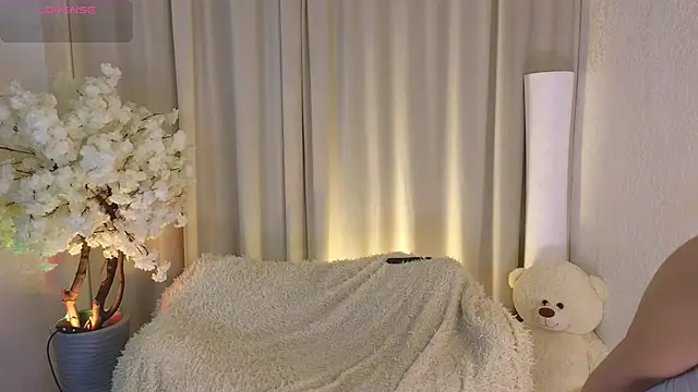 Janet Jee online show from November 29, 11:58 am