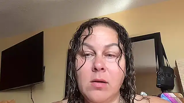 number1slut online show from June 16, 1:45 pm
