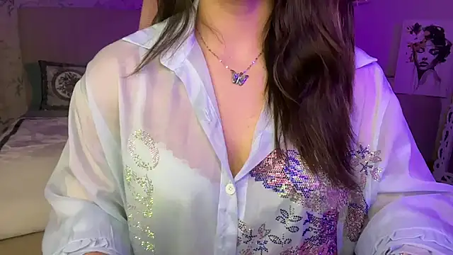 Hot vibes143 online show from January 5, 6:55 pm