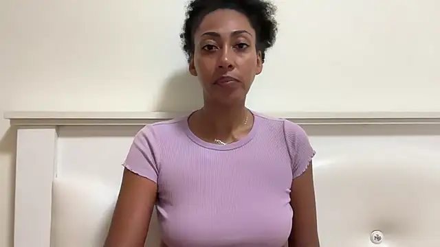 Vaylisse online show from November 6, 8:37 pm