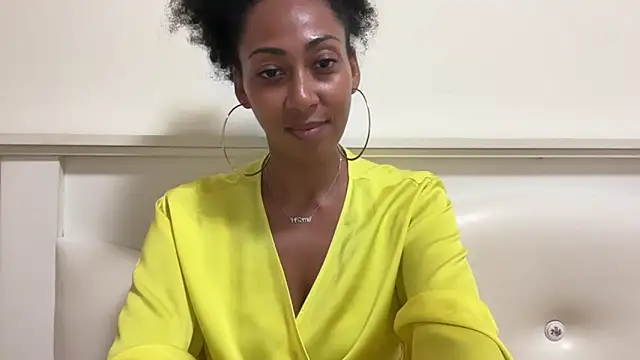 Vaylisse online show from October 6, 4:34 pm