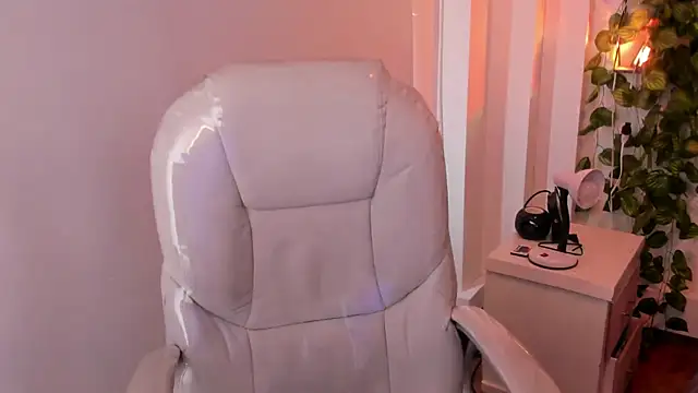 Nathaly ds online show from April 12, 5:27 pm