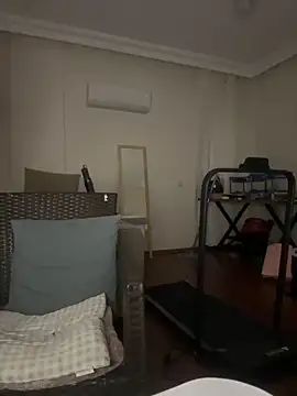 Ozge-SluttyScream69 online show from October 1, 1:32 am