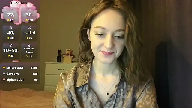 white liillyy online show from December 17, 10:03 pm