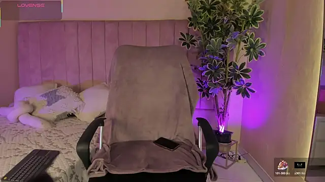 Mia mtnz02 online show from January 13, 3:01 am