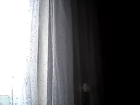 Littlecatme online show from June 25, 7:02 am
