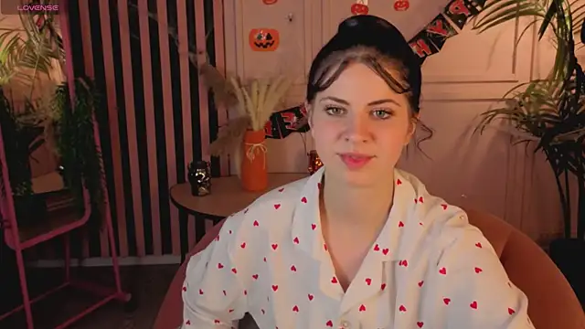 Wander Waves online show from November 1, 8:46 pm